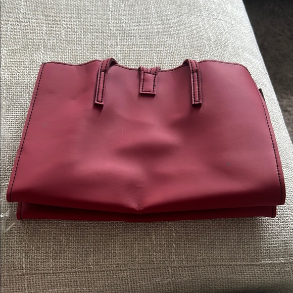 Alan Stuart Maroon Tote with Seminoles Emblem - Picture 4 of 10